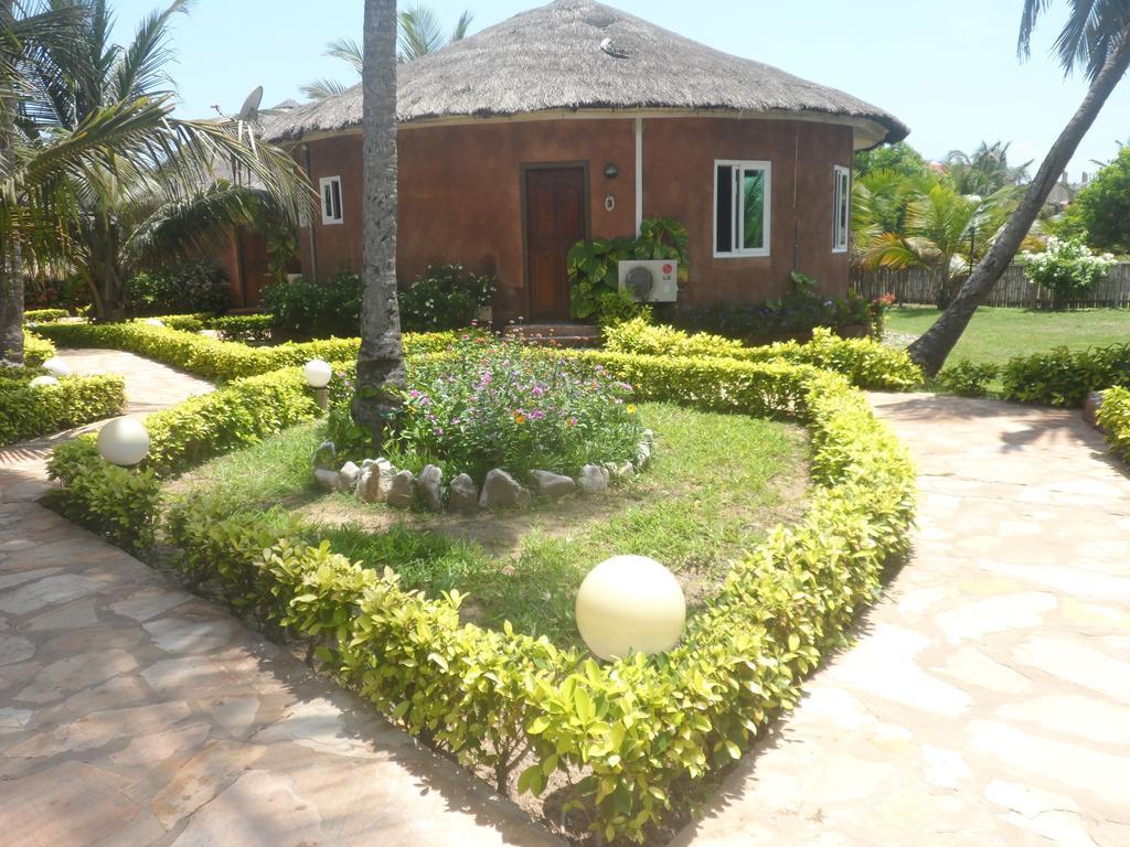 Legacy Tribe Beach Resort Prampram Bagian luar foto