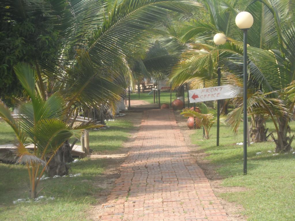 Legacy Tribe Beach Resort Prampram Bagian luar foto