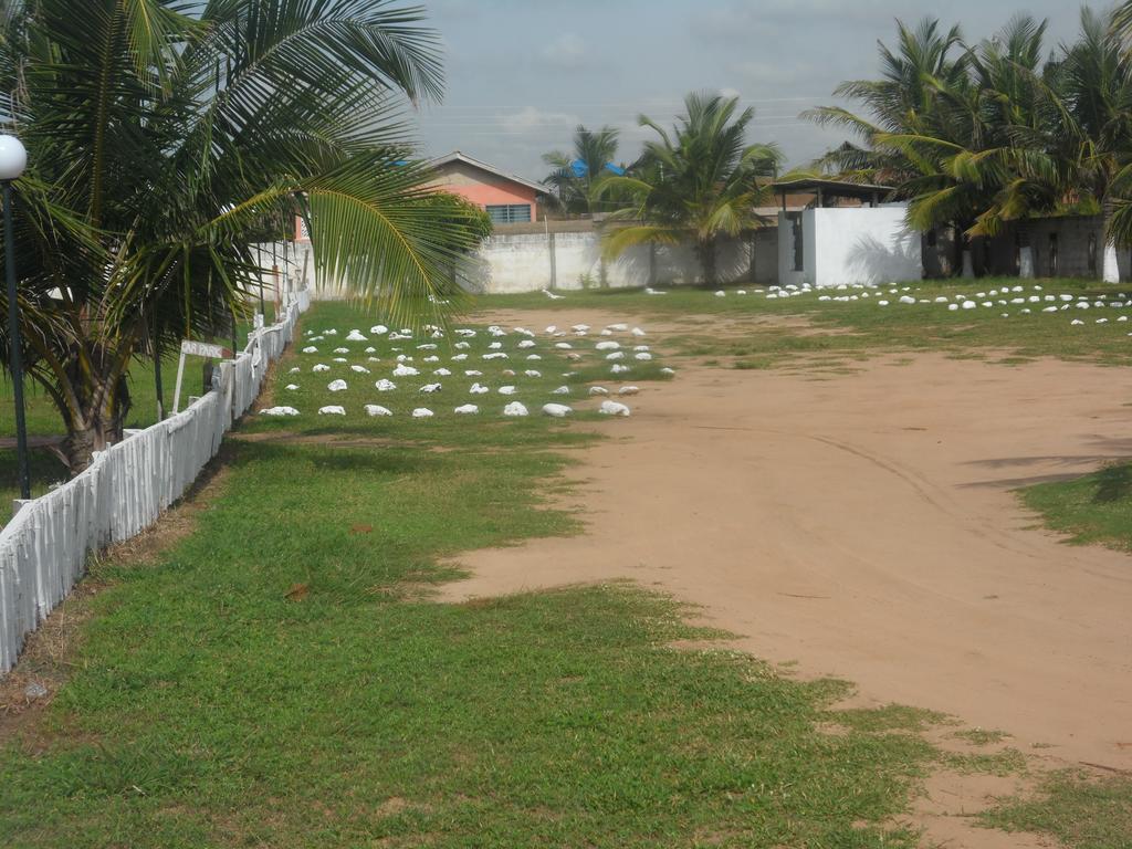 Legacy Tribe Beach Resort Prampram Bagian luar foto