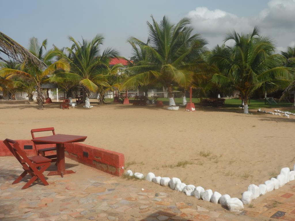 Legacy Tribe Beach Resort Prampram Bagian luar foto