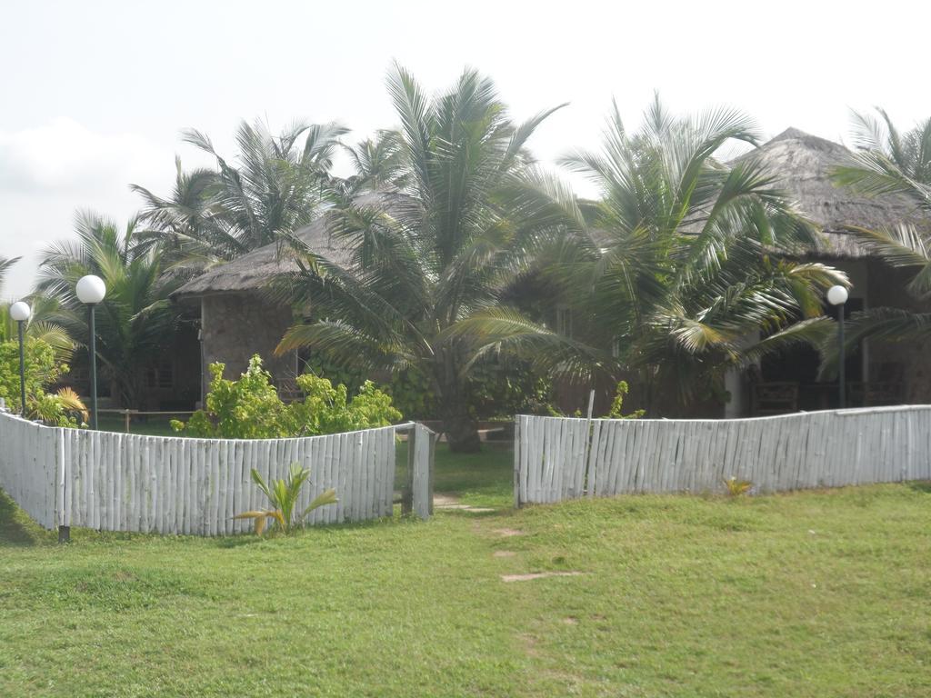 Legacy Tribe Beach Resort Prampram Bagian luar foto